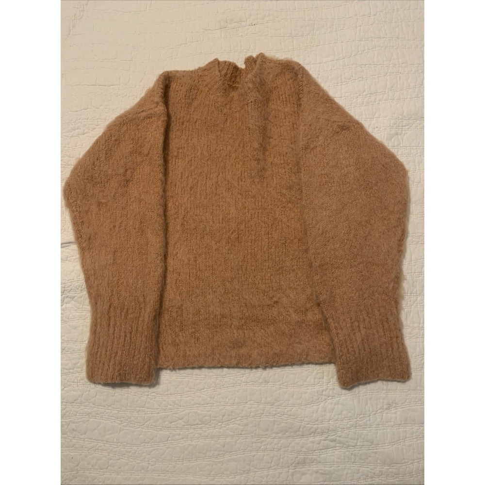 Asos Design women's sweater, size small Salmon  Color